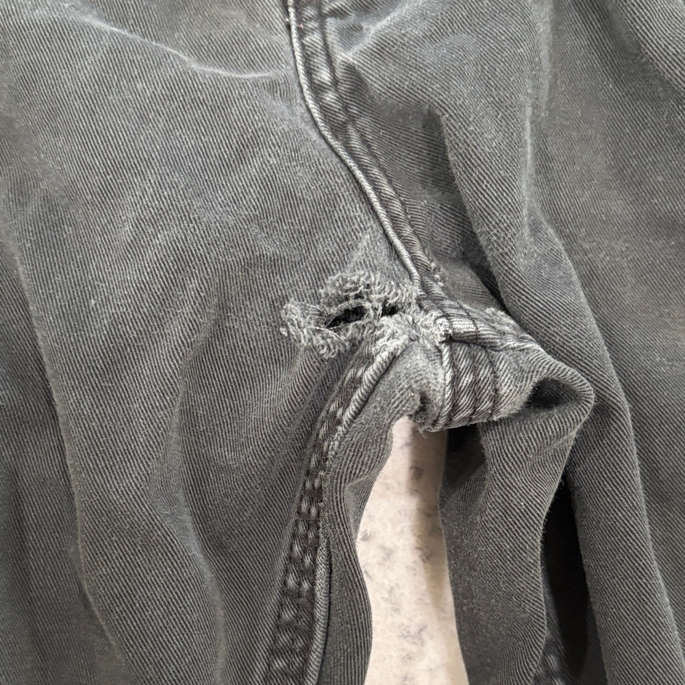 Men’s Carhartt Black Utility Pants - Picture 4 of 6